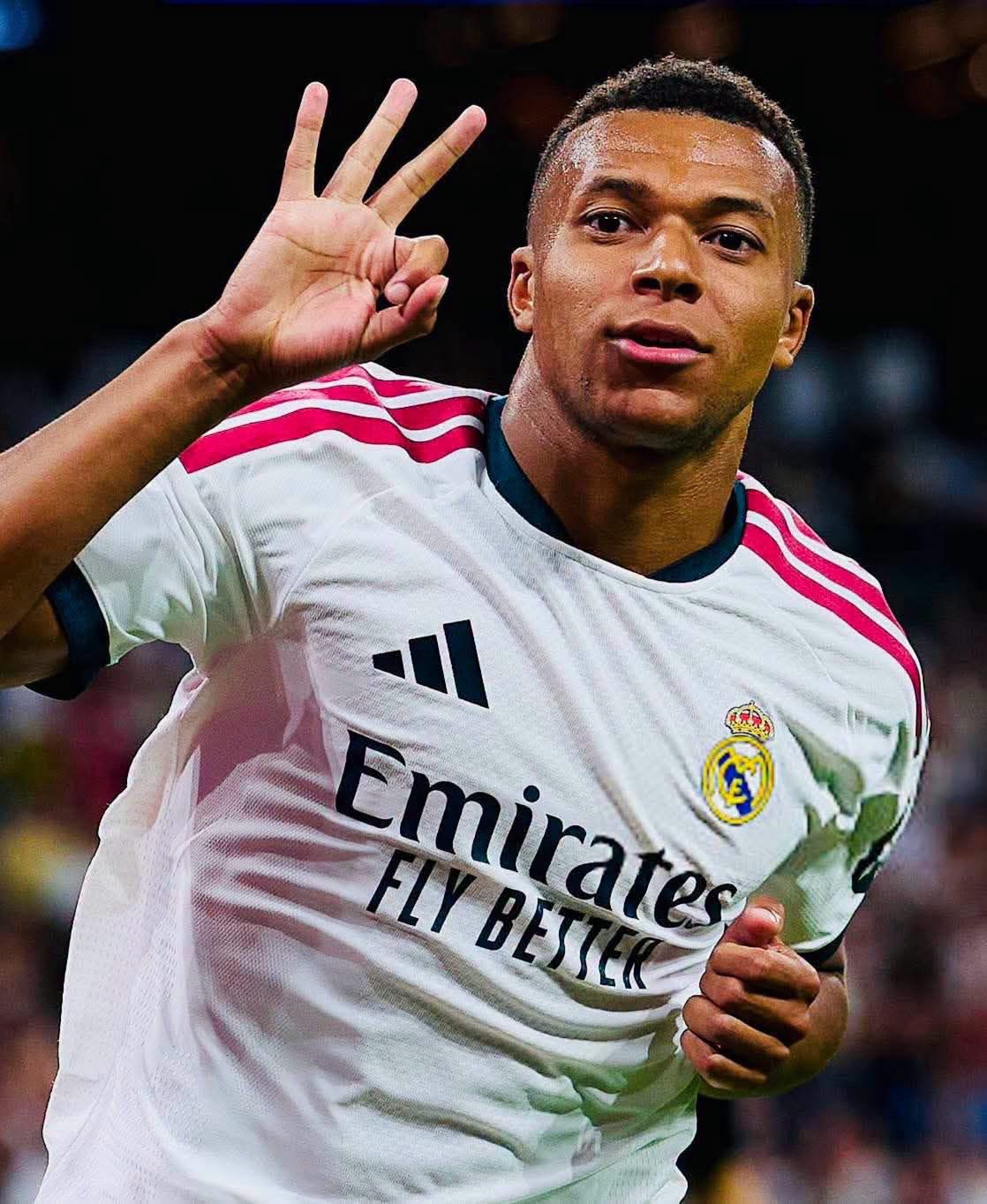 Urgent ! Kylian Mbappé remporte le Ballon d’Or après une saison exceptionnelle ?
